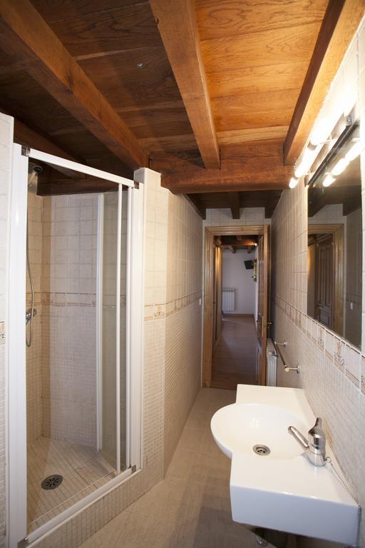 El Cabanon De Pimiango Guest House Room photo